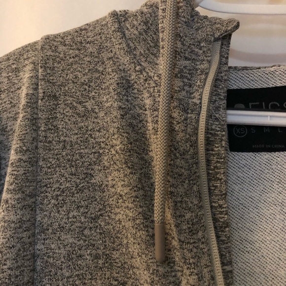 FIGS Essential Hoodie Size XS - Picture 13 of 13
